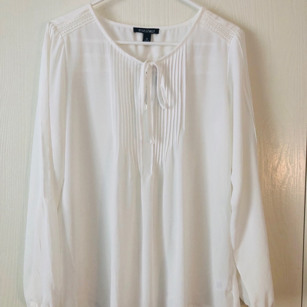 NWT Roz & Ali White Boho Peasant Blouse